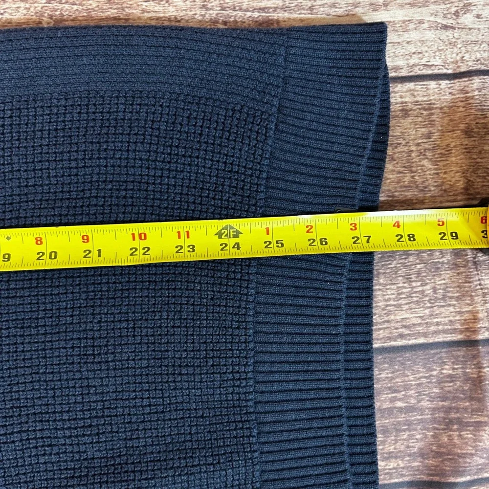 Kuhl Evader Sweater Mens Size L Navy Blue Merino Wool Crewneck Pullover **Hole